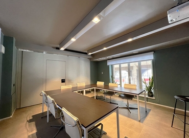 Scegli una sala conferenze affidabile a Cagliari di 80 m², Viale Regina Margherita - 13 | MatchOffice.it