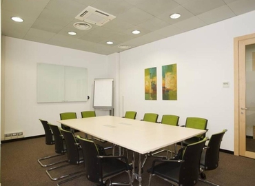 Affitta un centro conferenze accogliente a Milano di 20 m², Via Santa Maria Valle 3 - 6 | MatchOffice.it