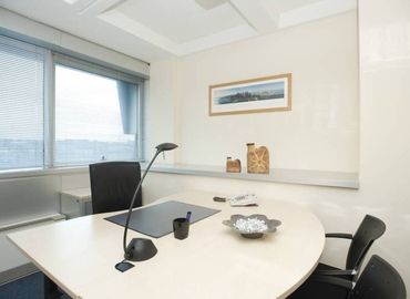 Prenota una sala conferenze affidabile a Municipio IX di 20 m², Viale Luca Gaurico 9/11 - 3 | MatchOffice.it