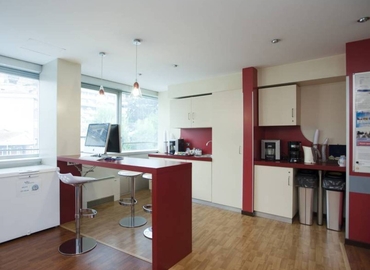 Prenota una sala riunioni accogliente a Municipio IX di 20 m², Viale Luca Gaurico 9/11 - 8 | MatchOffice.it