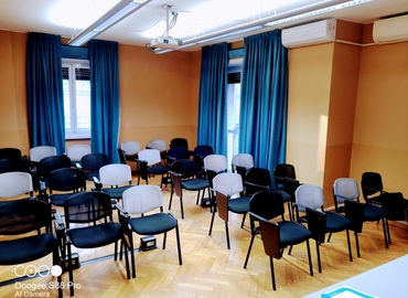 Scegli uno spazio per conferenze accogliente a Milano di 28 m², Piazza IV Novembre 4 - 5 | MatchOffice
