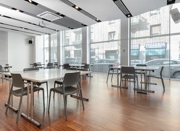 Business center disponibili per l'affitto a Milano di 100 m², Piazza IV Novembre 7 - 6 | MatchOffice.it