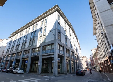 100 m² Business center in Varese, Via Alessandro Volta 9 (21100) - 0 | MatchOffice.com