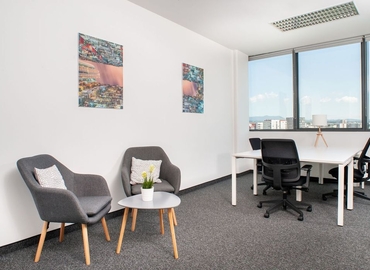 Scegli uno spazio per conferenze affidabile a Como di 50 m², Via Cecilio 2 - 3 | MatchOffice.it