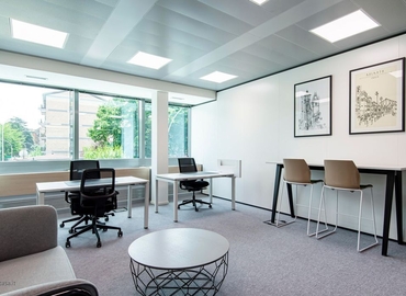 Scegli un centro conferenze accogliente a Como di 50 m², Via Cecilio 2 - 4 | MatchOffice.it