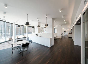 Affitta un centro conferenze accogliente a Como di 50 m², Via Cecilio 2 - 8 | MatchOffice