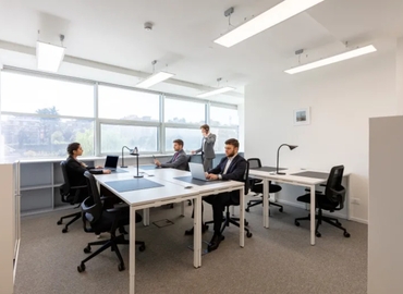 Collabora con il nostro indirizzo ufficio virtuale funzionale a Municipio IX, Viale Luca Gaurico 91/93 - 10 | MatchOffice