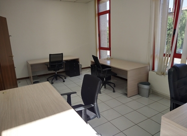 Affitta ufficio coworking comodo a Mestre di 200 m², Via Aldo Moro 45 - 4 | MatchOffice.it
