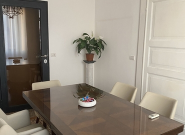 Affitta una sala riunioni accogliente a Bologna di 12 m², Via Farini 28 - 2 | MatchOffice.it