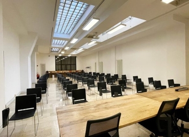 48 m² Coworking space  in Bologna, Via Sante Vincenzi 2 (40138) - 4 | MatchOffice