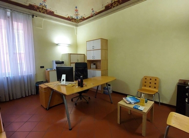 Affitta uno spazio per conferenze accogliente a Modena di 50 m², Via San Giovanni del Cantone 47 - 0 | MatchOffice.it