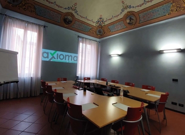 Scegli un centro conferenze affidabile a Modena di 50 m², Via San Giovanni del Cantone 47 - 2 | MatchOffice.it