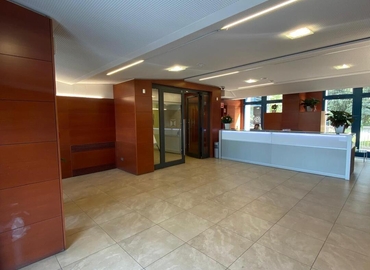 170 m² Conference space in Bologna, Via Alfredo Calzoni 1/3 (40128) - 2 | MatchOffice.com