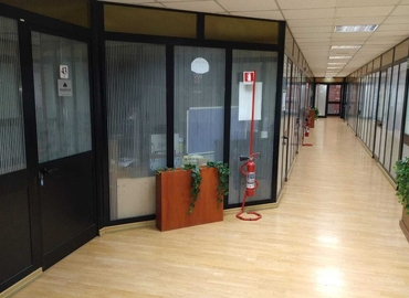 30 m² Business park in Naples, Via Eleonora Duse 26 (80126) - 19 | MatchOffice.com