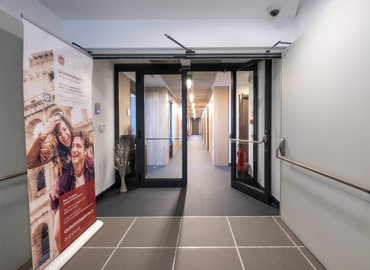 Office Via Alfredo Calzoni 1/3 40128 Bologna