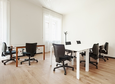 38 m² Business center in Milan, Via Finocchiaro Aprile 14 (20124) - 1 | MatchOffice.com