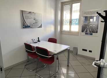 Affitta ufficio temporaneo comodo a Cantù di 12 m², Via Unione 4 - 5 | MatchOffice.it
