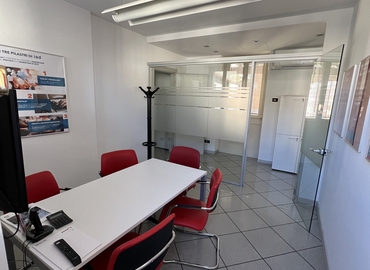 Affitta ufficio temporaneo flessibile a Cantù di 12 m², Via Unione 4 - 4 | MatchOffice