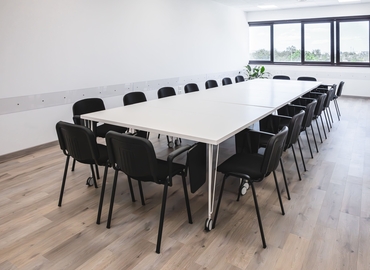 50 m² Conference room in Pescara, Via Vella 24 (66100) - 1 | MatchOffice