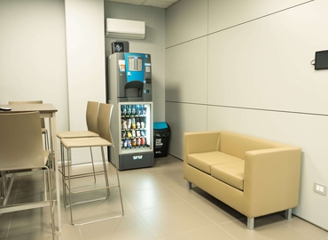 110 m² Conference space in Rende, Feroleto Antico (88040) - 7 | MatchOffice.com