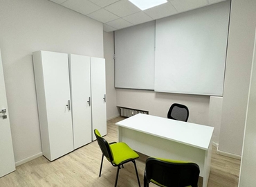 Office Via Gian Giacomo Mora 11 20123 Milan