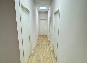 Office Via Gian Giacomo Mora 11 20123 Milan