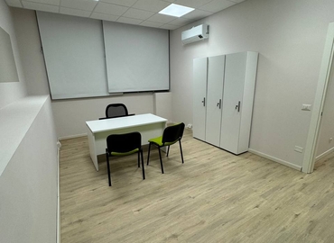 Office Via Gian Giacomo Mora 11 20123 Milan