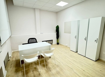 Office Via Gian Giacomo Mora 11 20123 Milan