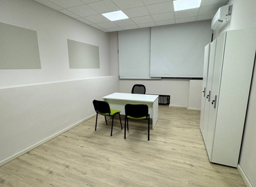 Office Via Gian Giacomo Mora 11 20123 Milan