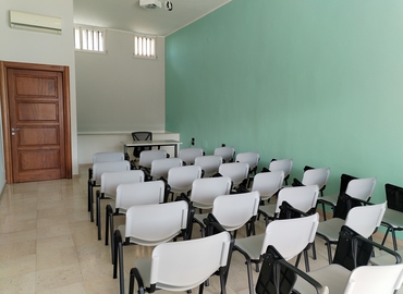 Scegli una sala conferenze affidabile a Bari di , Via delle Murge 65 - 4 | MatchOffice.it