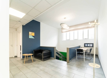 Office Via Agordat 32 20127 Milan