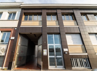 Office Via Agordat 32 20127 Milan