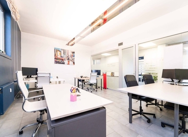 Office Via Agordat 32 20127 Milan