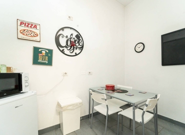 Office Via Agordat 32 20127 Milan