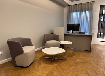 Esplora ufficio condiviso comodo a Napoli di 150 m², Via Giacomo Leopardi 13 - 10 | MatchOffice.it