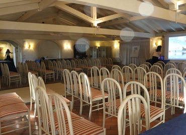 Prenota una sala conferenze accogliente a Santa Maria a Monte di , Via Francesca 248 - 1 | MatchOffice