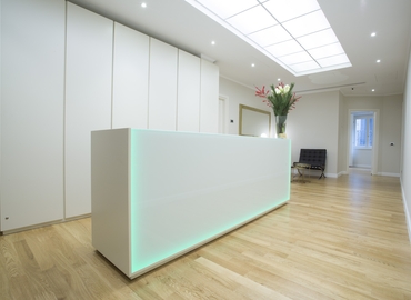 Uffici poco costosi disponibili per l'affitto a Milano di 26 m², Via Bagutta 13 - 6 | MatchOffice.it