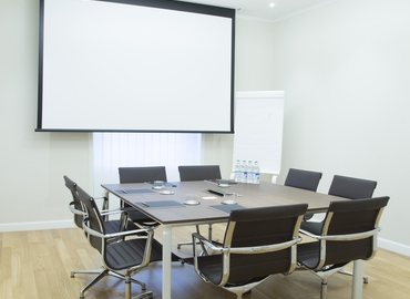 Spazi per uffici poco costosi da affittare a Milano di 26 m², Via Monte Napoleone 8 - 3 | MatchOffice