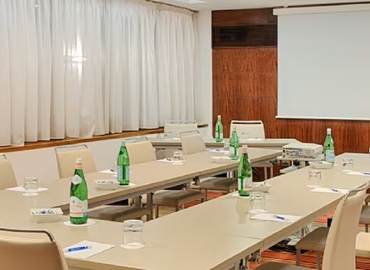 Affitta una sala riunioni affidabile a Firenze di , Piazza Vittorio Veneto 4/A - 1 | MatchOffice.it