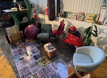 Esplora spazio coworking comodo a Napoli di 180 m², Via dalla Chiesa - 1 | MatchOffice.it