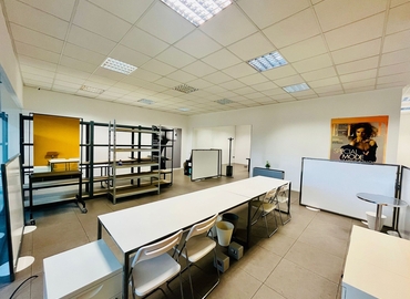 Trova spazio coworking comodo a Lecco di 100 m², Via Strecciola 5 - 3 | MatchOffice.it