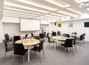 Scegli una sala conferenze affidabile a Milano di , Via Gustavo Fara 41 - 4 | MatchOffice.it