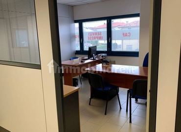 Uffici commerciali flessibili da affittare a Udine di 20 m², Via Tavagnacco 83/4 - 5 | MatchOffice.it