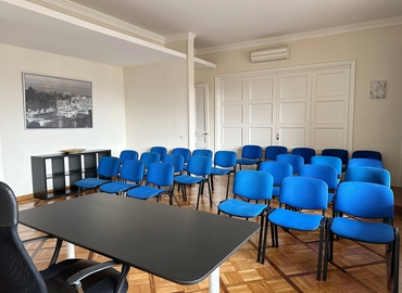 25 m² Shared workspace  in Florence, Viale Belfiore 10 (50144) - 12 | MatchOffice