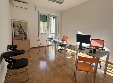 Trova ufficio temporaneo comodo a Bologna di 350 m², Piazza dei Martiri 1943 - 1945 1 - 0 | MatchOffice