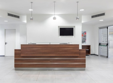 10 m² Shared office  in Naples, Corso Novara 10 (80143) - 1 | MatchOffice.com