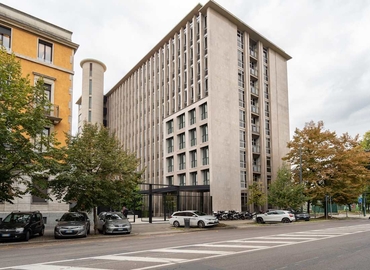 Business center Via Pietro Paleocapa 7 20121 Milan
