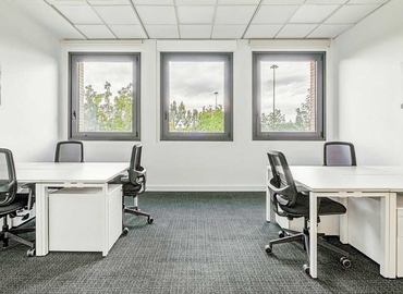 Esplora ufficio temporaneo adatto a Bologna di 10 m², Via Isonzo 67 - 3 | MatchOffice.it