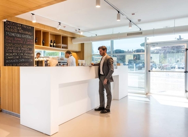 Business center disponibili per l'affitto a Roma di 10 m², Viale Luca Gaurico 91/93 - 1 | MatchOffice.it