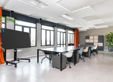 Esplora ufficio temporaneo adatto a Bologna di 10 m², Via Altabella 17 - 9 | MatchOffice.it